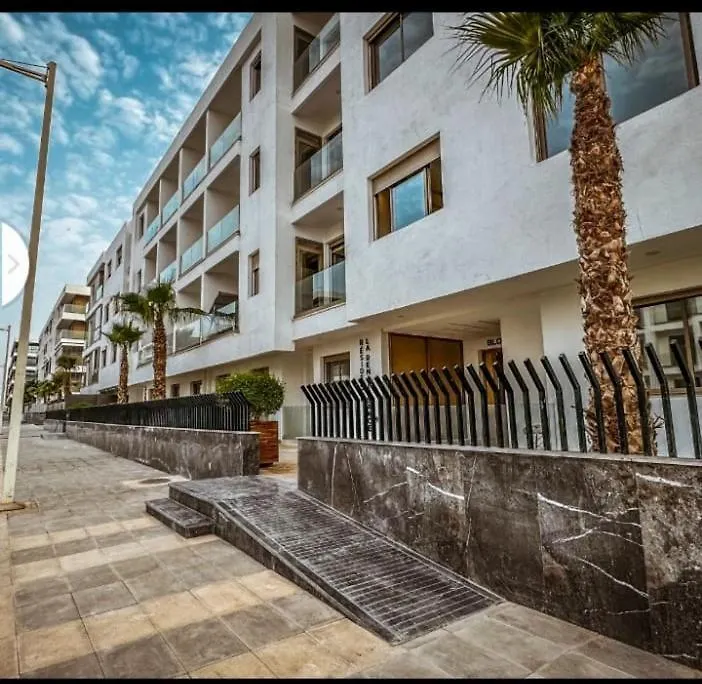 Appart Agadirbay Centre Piscine Plage 5 Mnt A Pied 0*, Агадир